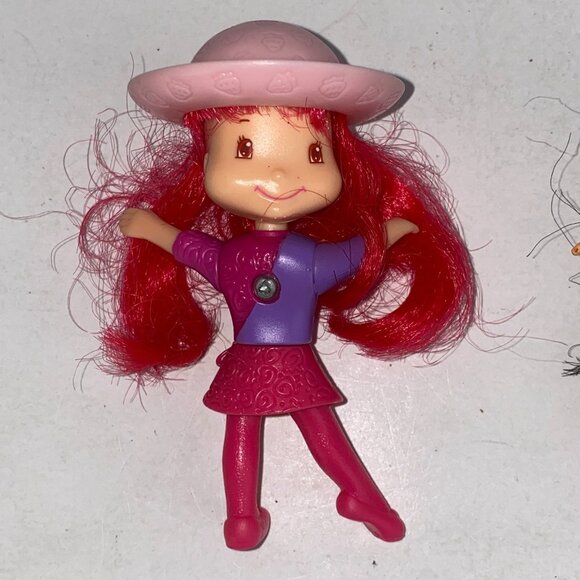Strawberry Shortcake And Ginger Snap Girls Character Toy Figures Collectibles - Picture 3 of 6